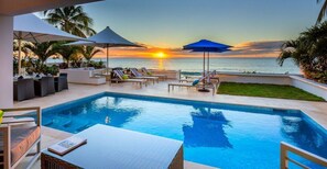 Pool - Villa Nirvana (Prospect)