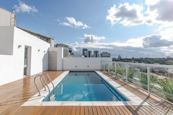 Outdoor pool - Manantiales Plaza Best Location in Asu (Asunción)