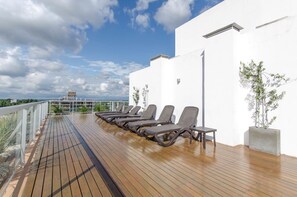 Sundeck - Manantiales Plaza Best Location in Asu (Asunción)