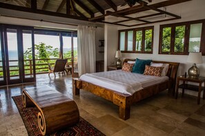 Premium bedding, down comforters, iron/ironing board, free WiFi - Villa Nimbu (Cóbano)