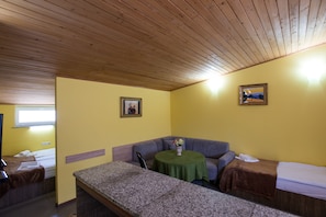 Apartment (4) | Premium bedding, iron/ironing board, free cribs/infant beds, free WiFi - Accent Hotel (Tbilisi)