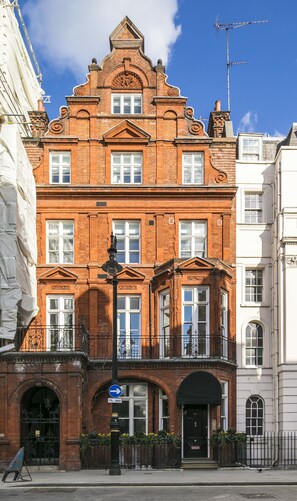 Exterior - Deluxe Mayfair Home by Marble Arch Station (London)