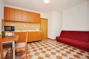 Private kitchen - Apartments Blazenka (Okrug)