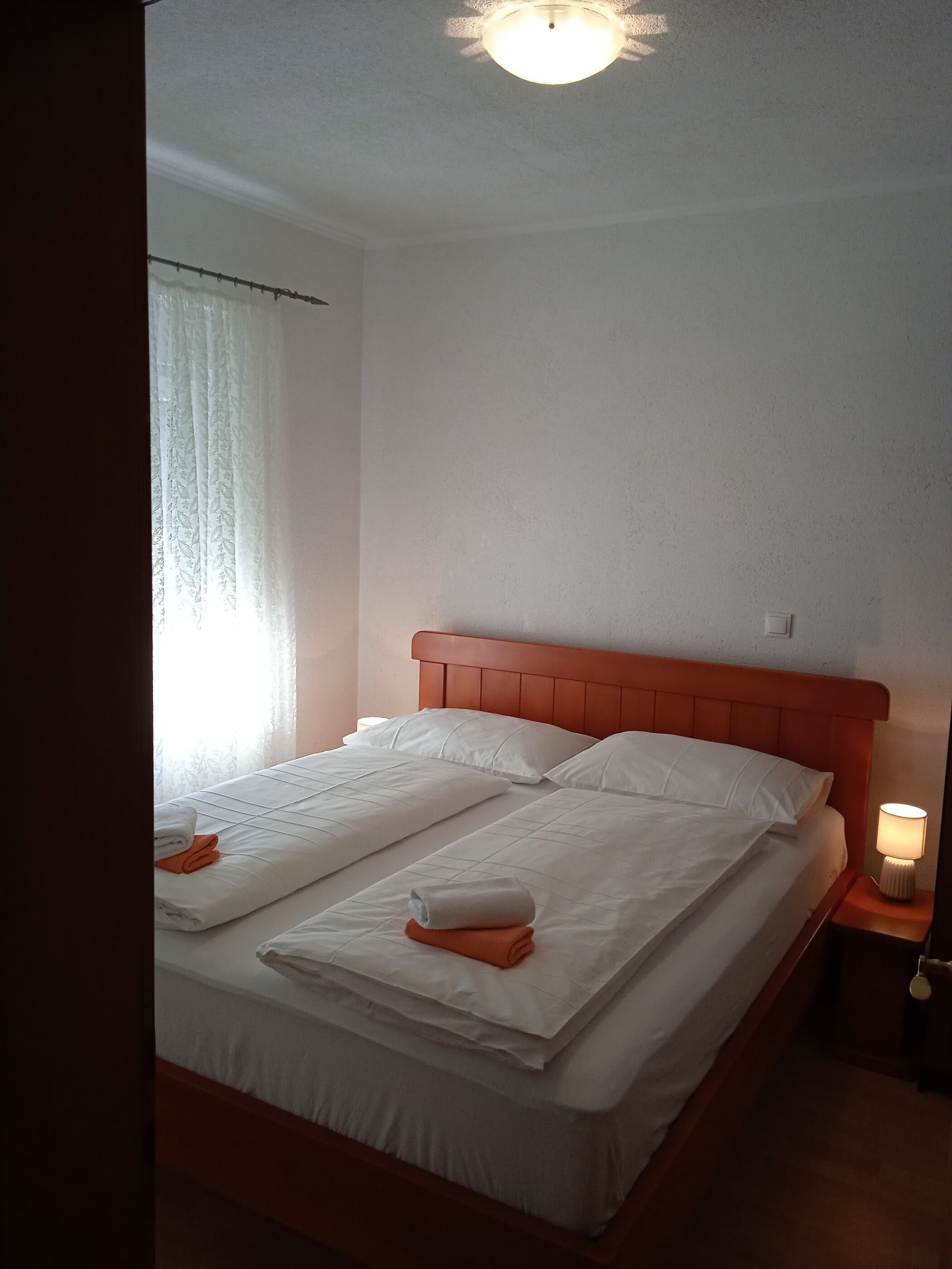 Wi-Fi de cortesia, roupa de cama