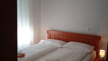 Wi-Fi de cortesia, roupa de cama