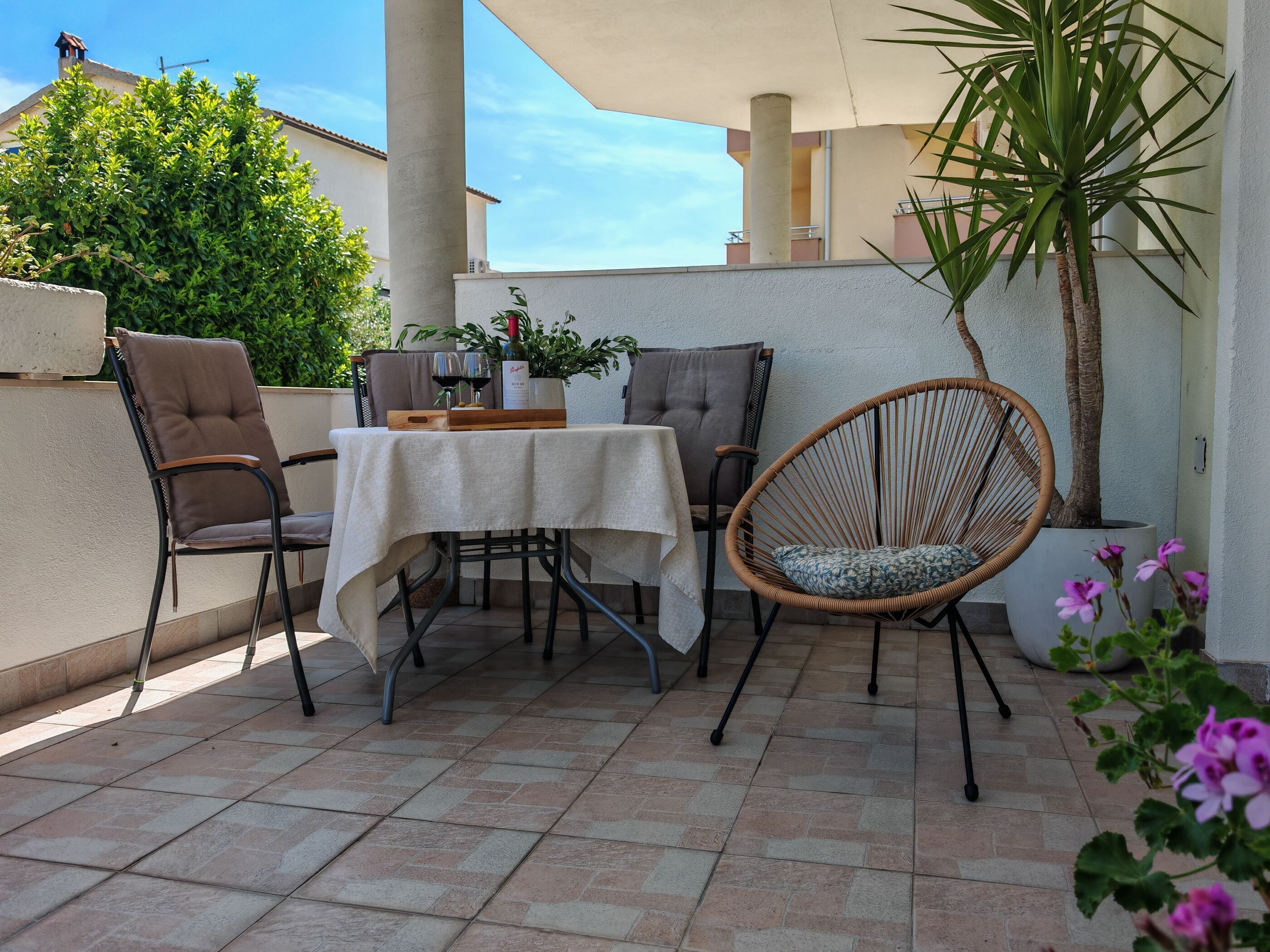 Estudio (A1) | Restaurante al aire libre