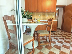 Apartment (A3) | Dining - Apartments Blazenka (Okrug)