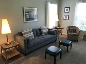 Condo (22C Sandpiper Bay (Sunset Beach)) | Sala de estar | Televisión de pantalla plana 