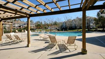 Condo (240-05 Woodlands Way (Crow Creek)) | Alberca | Alberca al aire libre