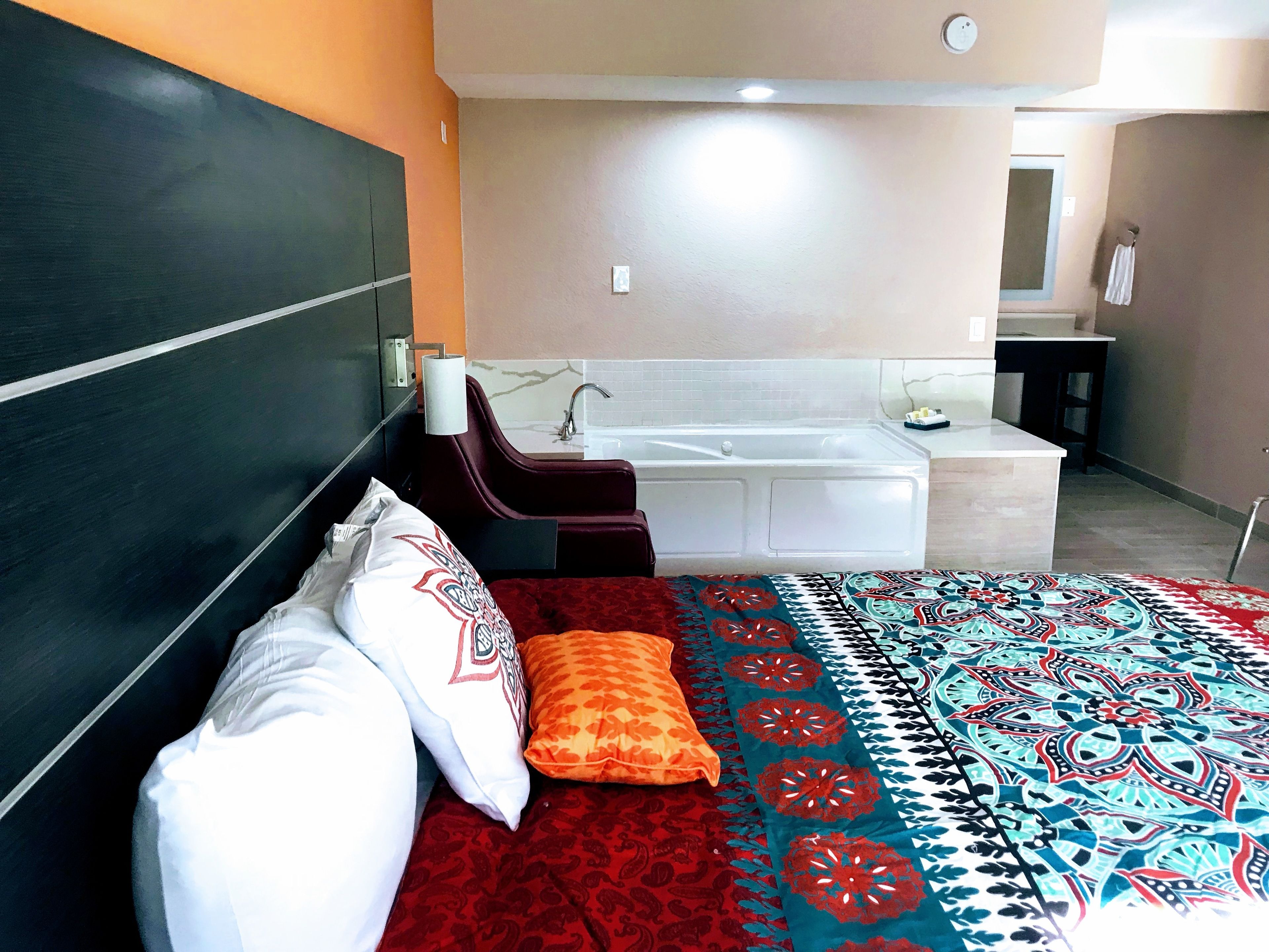 romantic room | living area | 43-inch led tv with premium tv channels, tv