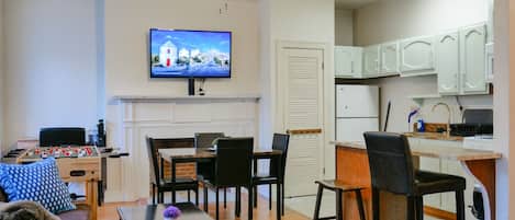 Smart TV, video games, Netflix, Hulu