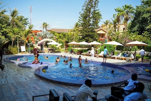 Natural pool - IRIS HOTEL (Dakar)
