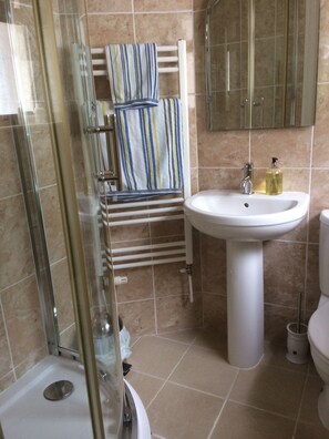 Bathroom - Baytree Bed and Breakfast (St Austell)