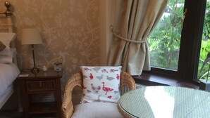 Deluxe Double Room | Iron/ironing board, WiFi (free), individually decorated - Baytree Bed and Breakfast (St Austell)
