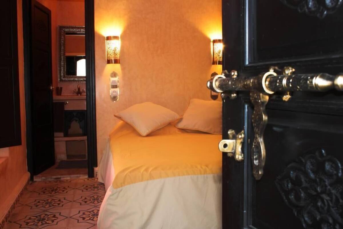 Comfort House | Hypo-allergenic bedding available, WiFi (free)