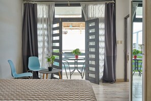 Premium Villa | In-room safe, blackout drapes, free WiFi, bed sheets - Colonial Beach House (Santo Domingo)
