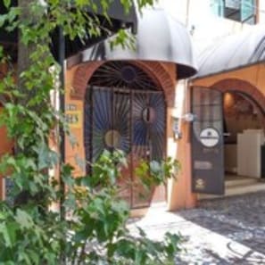 Property entrance - Suites Portal San Ángel (Mexico City)