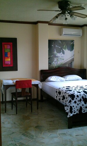 Free WiFi, bed sheets