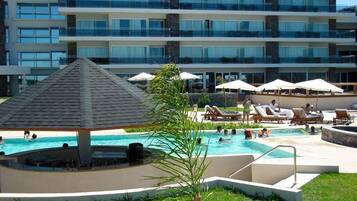 Indoor pool, 6 outdoor pools, pool loungers