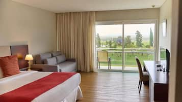 Minibar, safe på rommet, individuelt dekorert og individuelt innredet