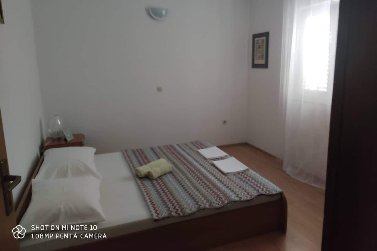 Apartment (A1)