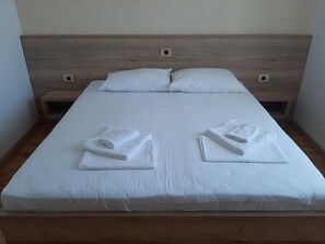 Wifi gratis y ropa de cama 