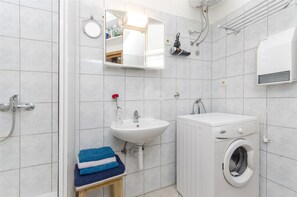Baño | Ducha y secador de pelo