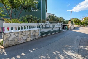 Building design - Apartments Luka (Rogoznica)