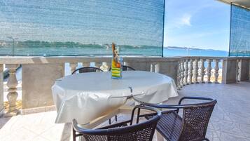 Apartment (A2) | Balcony