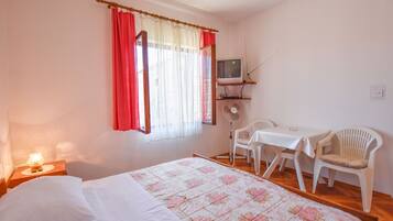 Apartment (A1) | Free WiFi, bed sheets