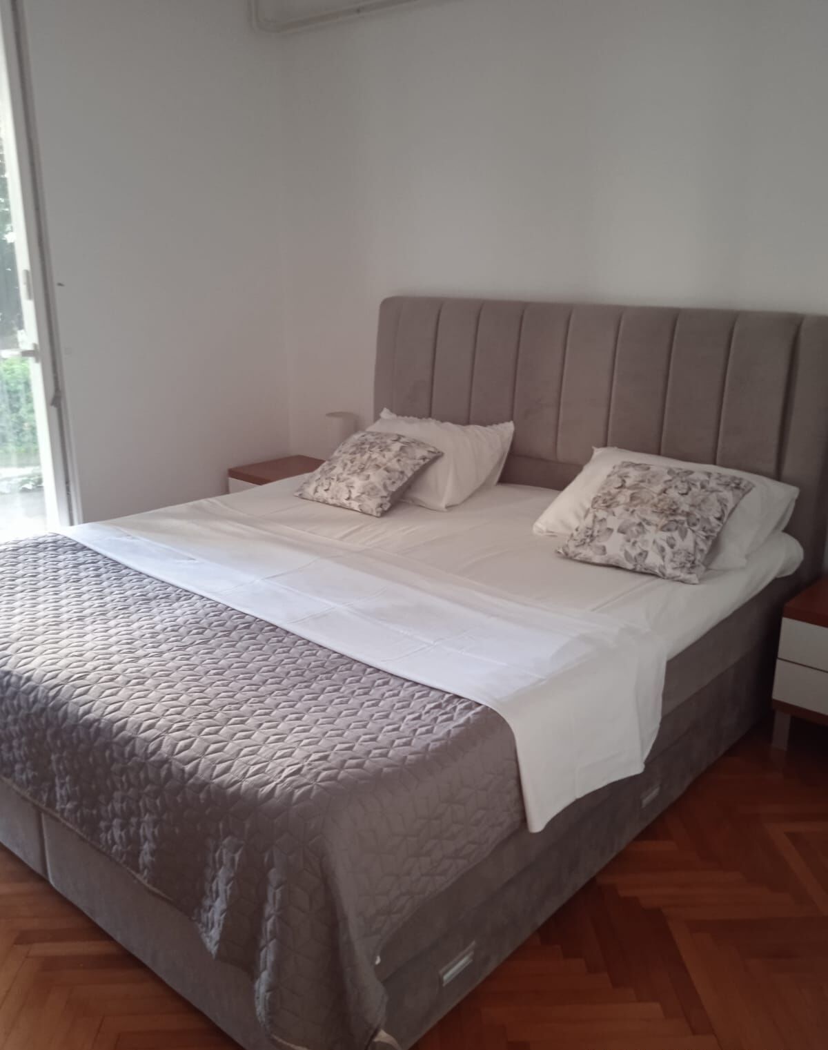 Appartement (A1) | Wi-Fi gratuit, draps fournis