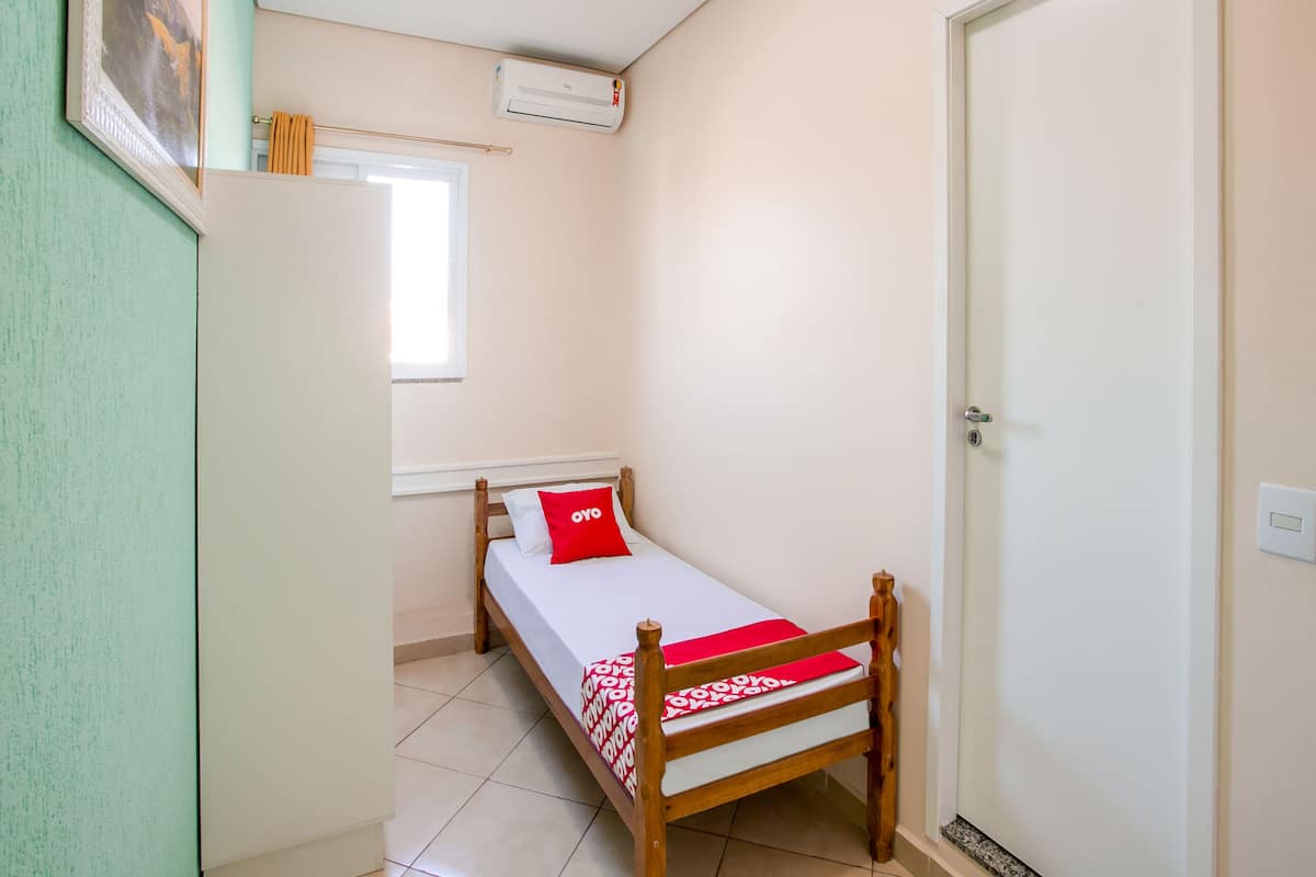 Standard Single Room | 1 bedroom, iron/ironing board, free WiFi