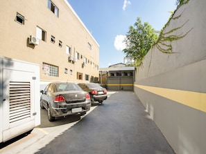 Parcheggio non assistito gratuito