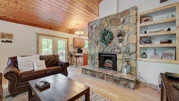 Téléviseur connecté, foyer, lecteur de DVD