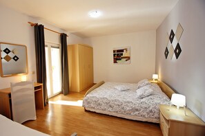 5 bedrooms