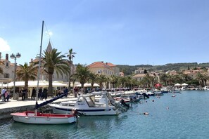 Vue sur la ville depuis l’hébergement