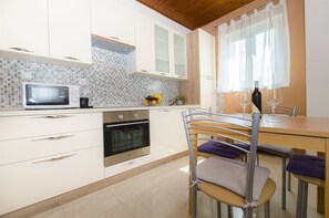 Private kitchen - House Andelka (Supetar)