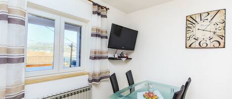 Cuisine privée | Réfrigérateur, four à micro-ondes, un four, surface de cuisson