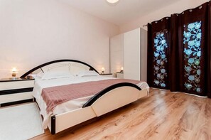 Apartment (A2) | Free WiFi - Apartments Mladen (Marina)