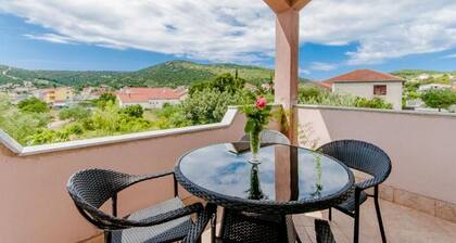 Apartments Mladen