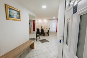 Apartment (A1) | Private kitchen | Mini-fridge, electric kettle - Apartment and Room Old Town (Split)