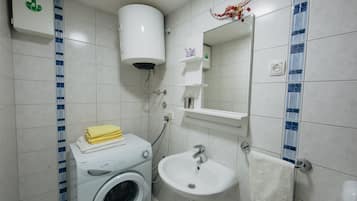 Apartamento (A1) | Baño | Ducha y champú