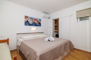 Apartment (A1) | 1 bedroom, free WiFi, bed sheets