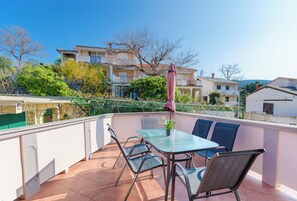 Apartment (A1) | Terrace/patio - Apartment Renata (Rab)