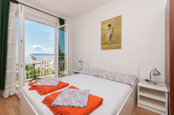 Studio (A1) | Iron/ironing board, free WiFi, bed sheets
