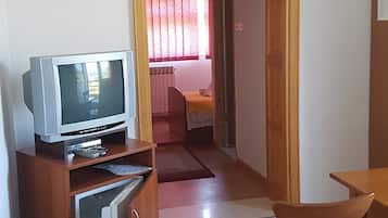 Room (S1) | Television