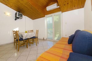 Apartment (A4) | Living room