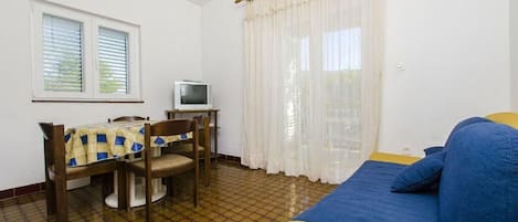 Apartment (A2) | Living room