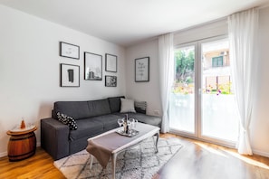 Apartment (A1) | Living room | DVD player