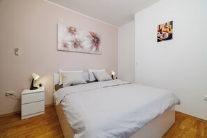 开间 (A2) | 2 多间卧室